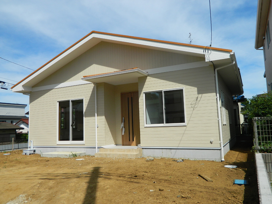 収納力たっぷりのシンプル平屋住宅